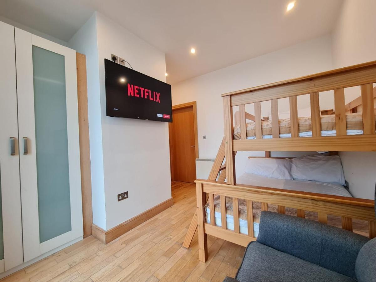 Carlingford Marina Apartments Екстер'єр фото